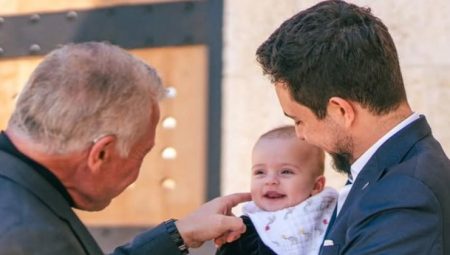 Dedesinin bal yanaklısı… Koca bir ailenin birinci sevinci kucaklardan inmiyor