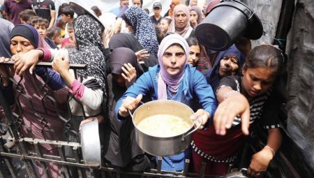 Dünyanın gözleri önünde İsrail aç bırakıyor bombalıyor, katlediyor: Gazze’yi yutma planı devrede