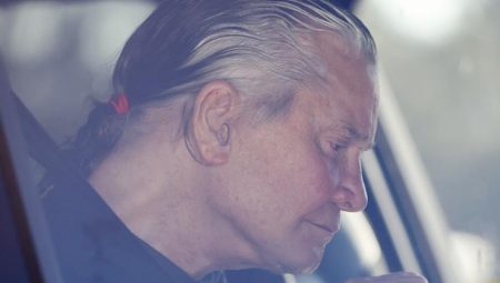 Efsane müzikçi son vedaya hazır… Artık vaktim doldu…Bir otel odasında ölmek istemiyorum