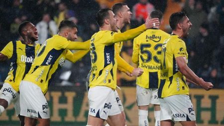 Fenerbahçe, Başakşehir’e 3 eksikle konuk olacak!