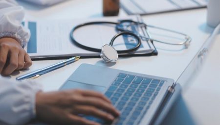 Fenerbahçe Üniversitesi Tıp fakültesi var mı? Tıp fakültesine yatay ya da dikey geçiş yapılabilir mi?