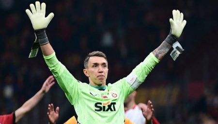 Fernando Muslera rekorla vedaya hazırlanıyor!