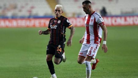 Galatasaray-Sivasspor maçının VAR hakemi aşikâr oldu