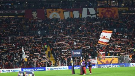 Galatasaray taraftarı fark yaratıyor!