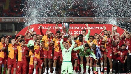 Galatasaray’da dev prim! İdare ikili kupada kesenin ağzı açtı