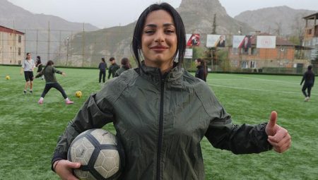 Hakkarili kızlar, Harika Lig’deki ablalarının müsaadeden gitmek istiyor