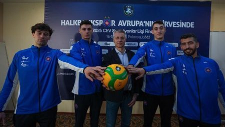 Halbank, CEV Şampiyonlar Ligi Final Four öncesinde basın toplantısı düzenledi
