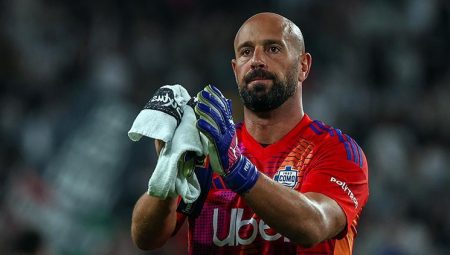 İspanyol kaleci Reina teknik yönetici oluyor