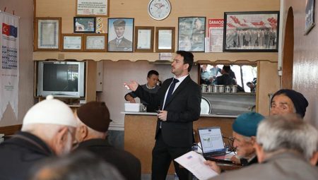 Köy kahvehanelerinde akademik seminerler