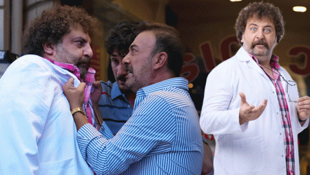 Meraklı eczacı ‘Sıcak Büfe’ye ilaç üzere geldi! ‘Mahallede tıkılıp kalmış bir kalfa’