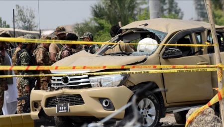 Pakistan’da terör saldırısı: 7 asker hayatını kaybetti