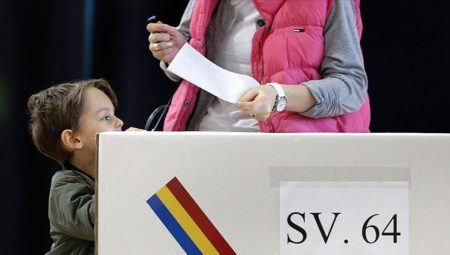 Romanya’da cumhurbaşkanlığı seçimlerinin ikinci çeşidi başladı