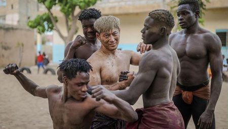 Senegal’de Japon güreşçi Shogo, çocukları olimpiyatlara hazırlarken kendi de klasik güreş öğreniyor