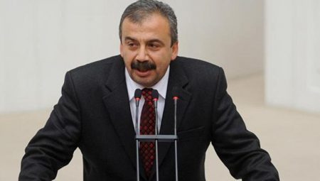 Sırrı Süreyya Başkan son dakika vefat mı etti, öldü mü? Acı haber geldi! Sırrı Süreyya Başkan kimdir, kaç yaşında, nereli? Hayatı ve biyografisi!