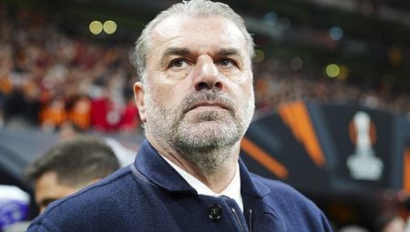 Tottenham Teknik Yöneticisi Postecoglou, kendisinin ‘palyaço’ olduğunu yazan gazeteciye sert çıkıştı!