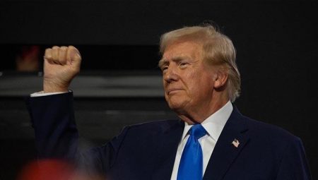 Trump’tan Putin’i kızdıracak ‘Zafer Günü’ kararı