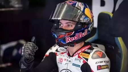 Ulusal motosikletçi Toprak Razgatlıoğlu, Çekya’da birinci oldu