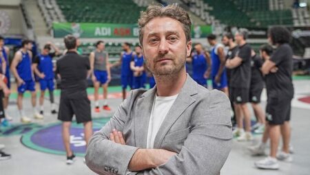 Bursaspor Yörsan Erkek Basketbol Ekibi, play-in’den zaferle ayrılmak istiyor