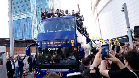Fenerbahçe Beko, EuroLeague şampiyonluğunu kutluyor!
