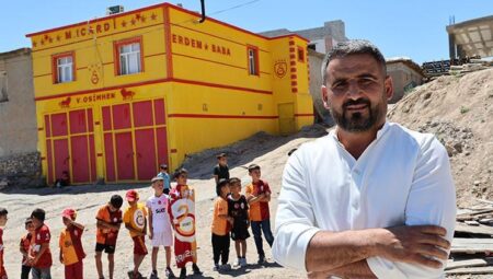 Galatasaray taraftarı, sarı kırmızılı konuta Osimhen ve 5. yıldızı ekledi