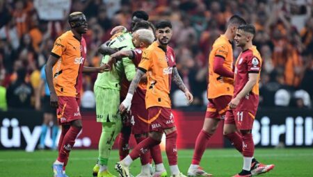 Galatasaray’dan 25. şampiyonluğa 5 yıldızlı kutlama!
