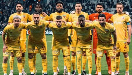 Kayserispor, alanındaki yenilmezlik serisiyle lige tutundu