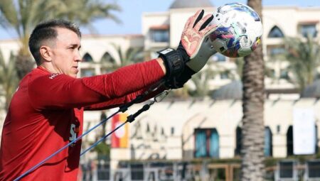 Muslera gidiyor mu? Muslera için Dursun Özbek’ten kıymetli açıklama