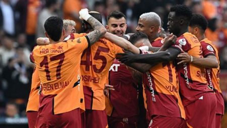 Şampiyon Galatasaray gösteriye çıkıyor!