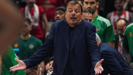 Ergin Ataman, tezahüratlar sonrası çılgına döndü: ‘Hiç kimse benim ülkemle bu türlü konuşamaz!’