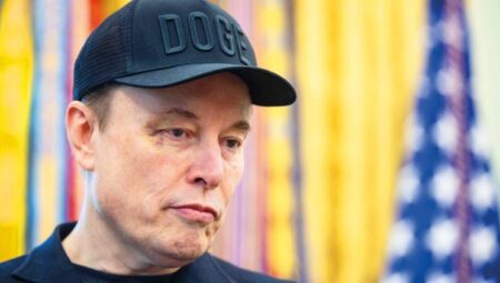Musk’ın gözü niçin morardı
