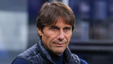 Napoli’nin teknik yöneticisi Conte kadroda kalacak!