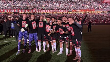 Samsunspor’dan Avrupa kutlaması!