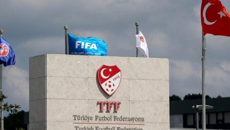 TFF’den kimi talimatlarda değişiklik! Kırmızı kart ve mukaveleler…