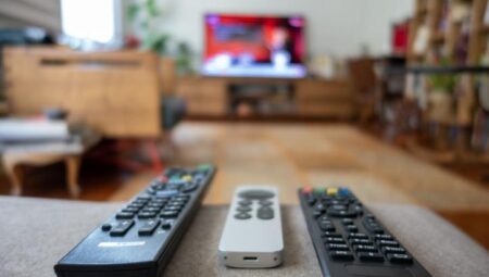 TV YAYIN AKIŞI LİSTESİ 1 HAZİRAN PAZAR || Bu akşam televizyonda hangi diziler var? İşte Kanal D, Show TV, TRT 1, TV8, Star TV, Now TV, ATV yayın akışı ve tv rehberi…